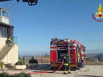 Incendio negli uffici del crossodrono di San Severino Marche
