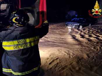 Maltempo, in 5 giorni oltre 2800 interventi dei Vigili del fuoco in Calabria, Sicilia e Sardegna